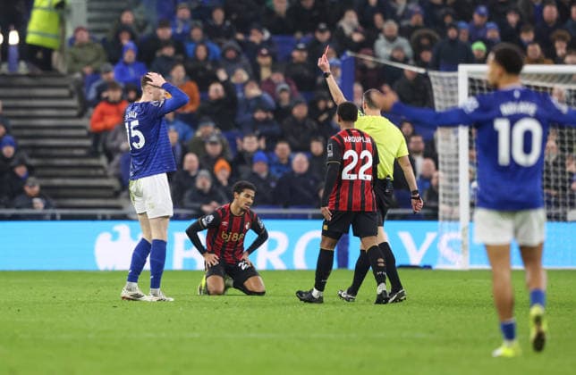 Everton s Jake O Brien is shown the red card by referee Andrew Madley Everton v AFC Bournemouth, Premier League, Football, Hill Dickinson Stadium, Liverpool, UK - 10 Feb 2026Liverpool Hill Dickinson Stadium United Kingdom EDITORIAL USE ONLY No use with unauthorised audio, video, data, fixture lists, club league logos or live services. Online in-match use limited to 120 images, no video emulation. No use in betting, games or single club league player publications. Copyright: xAlexxDodd Shutterstockx 16537164x