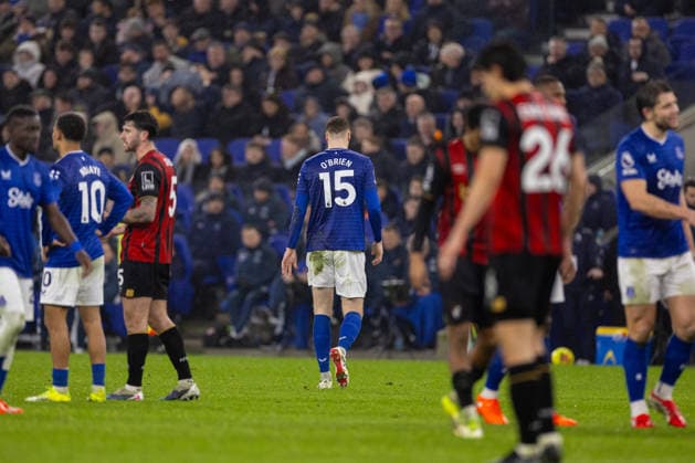 Football - FA Premier League - Everton FC v Bournemouth AFC LIVERPOOL, ENGLAND - Tuesday, February 10, 2026: Everton s Jake O Brien walks off following his red card during the FA Premier League match between Everton FC and Bournemouth AFC at Bramley-Moore Dock. (Photo by David Rawcliffe Propaganda) LIVERPOOL Bramley-Moore Dock MERSEYSIDE ENGLAND  Copyright: xDavidxRawcliffex P2026-02-10-Everton_Bournemouth-65