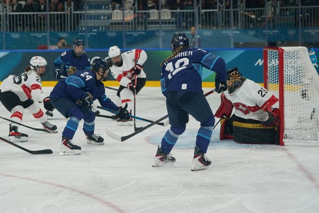 Milano Cortina, 2026 , Winter Olympic Games, Olympische Spiele, Olympia, OS Olympische Winter-Olympische spiele 2026 , Eishockey Frauen, Women s Preliminary Round Kanada vs USA Finnland-Schweiz, Finland-Switzerland Ice hockey, Eishockey Arena Rho Milano, Viivi Vainikka, Finland, Finnland, FIN Photocopyright Gladys Chai von der Laage *** Milano Cortina, 2026 , Winter Olympic Games, Winter Olympic Games 2026 , Ice Hockey Women, Women s Preliminary Round Canada vs USA Finland Switzerland, Finland Switzerland Ice Hockey Arena Rho Milano, Viivi Vainikka, Finland, Finland, FIN Photocopyright Gladys Chai von der Laage