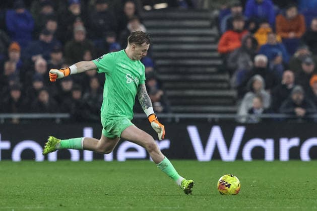 Premier League Everton v Bournemouth Everton goalkeeper Jordan Pickford clears the ball up field during the Premier League match Everton vs Bournemouth at Hill Dickinson Stadium, Liverpool, United Kingdom on 10 February 2026 (Photo by Alfie Cosgrove News Images) Liverpool Hill Dickinson Stadium Merseyside United Kingdom Copyright: xAlfiexCosgrove NewsxImagesx