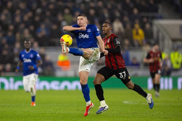 Football - FA Premier League - Everton FC v Bournemouth AFC LIVERPOOL, ENGLAND - Tuesday, February 10, 2026: Everton s Vitaliy Mykolenko during the FA Premier League match between Everton FC and Bournemouth AFC at Bramley-Moore Dock. (Photo by David Rawcliffe Propaganda) LIVERPOOL Bramley-Moore Dock MERSEYSIDE ENGLAND  Copyright: xDavidxRawcliffex P2026-02-10-Everton_Bournemouth-72