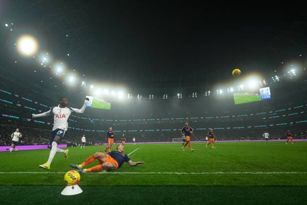 A scenic view of match action Tottenham Hotspur v Newcastle United, Premier League, Football, Tottenham Hotspur Stadium, London, UK - 10 Feb 2026London Tottenham Hotspur Stadium United Kingdom EDITORIAL USE ONLY No use with unauthorised audio, video, data, fixture lists, club league logos or live services. Online in-match use limited to 120 images, no video emulation. No use in betting, games or single club league player publications.  Copyright: xJoexToth Shutterstockx 16537168am