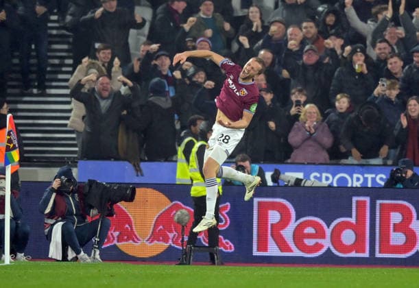 West Ham vs Man Utd Premier League GOAL Tomas Soucek of West Ham United opens the scoring during the West Ham vs Manchester United, ManU Premier League match at the London Stadium Stratford. London The London Stadium UK Copyright: xMartinxDaltonx WestHam_vs_ManUtd_100226_MD_283
