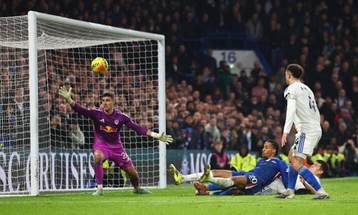 London, England, 10th February 2026. Joao Pedro of Chelsea shoots wide during the Chelsea vs Leeds United Premier League match at Stamford Bridge, London. Picture credit should read: Paul Terry Sportimage EDITORIAL USE ONLY. No use with unauthorised audio, video, data, fixture lists, club league logos or live services. Online in-match use limited to 120 images, no video emulation. No use in betting, games or single club league player publications. SPI_048_PT_Chelsea_v_Leeds_United SPI-4517-0048