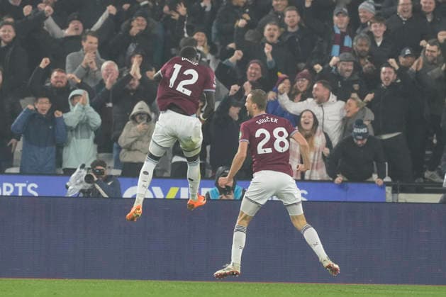 West Ham United v Manchester United, ManU Premier League GOAL 1-0 West Ham United midfielder Tomas Soucek (28) celebrates the opening goal in during the Premier League match between West Ham United and Manchester United at the London Stadium, London, UK on 10 February 2026. London London Stadium UK Editorial use only DataCo restrictions apply See www.football-dataco.com , Copyright: xStephenxFlynnx PSI-23718-0075