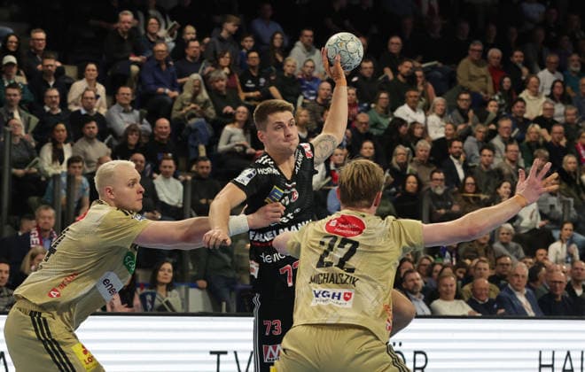10.02.2026 - Handball - 1. Bundesliga DAIKIN HBL - Saison 2025 2026 - 20. Spieltag: HC Erlangen Metropolregion Nürnberg HCE - TSV Hannover-Burgdorf ( Die Recken ) - DaMa - xdaxmax - Justus Fischer (54, TSV Hannover-Burgdorf ) Viggo Kristjansson (73, HC Erlangen HCE ) Marian Michalczik (22, TSV Hannover-Burgdorf )