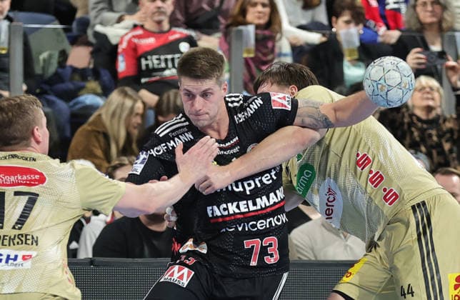 10.02.2026 - Handball - 1. Bundesliga DAIKIN HBL - Saison 2025 2026 - 20. Spieltag: HC Erlangen Metropolregion Nürnberg HCE - TSV Hannover-Burgdorf ( Die Recken ) - DaMa - xdaxmax - August Baskar Pedersen (17, TSV Hannover-Burgdorf ) Viggo Kristjansson (73, HC Erlangen HCE ) Thomas Alfred Solstad (44, TSV Hannover-Burgdorf )