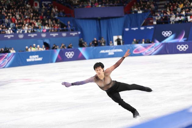 Winter Olympics - Adam Siao Him Fa At Men s Single Skating - Short Program Adam Siao Him Fa of Team France competes in Men s Single Skating - Short Program on day four of the Milano Cortina 2026 Winter Olympic Games, Olympische Spiele, Olympia, OS at Milano Ice Skating Arena on February 10, 2026 in Milan, Italy. Photo by Alexis Jumeau ABACAPRESS.COM Milan Italy  Copyright: xJumeauxAlexis ABACAx