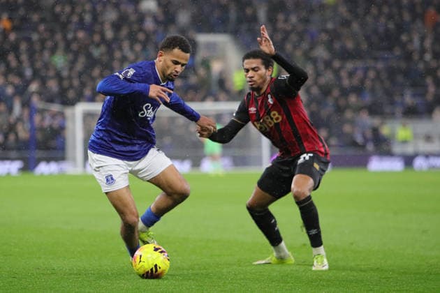 Everton v Bournemouth, Premier League Iliman Ndiaye of Everton and Amine Adli of AFC Bournemouth during the Premier League match between Everton and Bournemouth at Hill Dickinson Stadium, Liverpool, UK on 10 February 2026. Liverpool Hill Dickinson Stadium Merseyside UK Editorial use only DataCo restrictions apply See www.football-dataco.com , Copyright: xAlunxRobertsx PSI-23724-0044