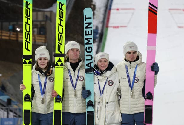 260210 -- PREDAZZO, Feb. 10, 2026 -- Silver medalists Anna Odine Stroem, Kristoffer Eriksen Sundal, Eirin Maria Kvandal, and Marius Lindvik of Norway pose for a photo during the awarding ceremony of the Ski jumping, Skispringen, Ski, nordisch mixed team match at the Milan-Cortina 2026 Olympic Winter games, Winterspiele,Spiele, Summer games in Predazzo, Italy, Feb. 10, 2026. MICO2026ITALY-PREDAZZO-OLYMPIC WINTER GAMES-SKI JUMPING-MIXED TEAM HuangxWei  (MICO2026)ITALY-PREDAZZO-OLYMPIC WINTER GAMES-SKI JUMPING-MIXED TEAM IMAGO HuangxWei  imago images 0847274352