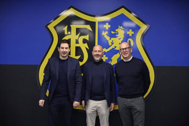 11.02.2026, Fussball, Herren, 3. Liga, Saison 2025 2026, Pressekonferenz 1. FC Saarbrücken, Trainer Argirios Giannikis (1. FC Saarbruecken), Aufsichtsratsvorsitzender Daniel Hager (1. FC Saarbruecken) und Sportvorstand Markus Thiele (1. FC Saarbruecken) Saarbrücken Ludwigsparkstadion Saarland Deutschland (DEU) *** 11 02 2026, Football, Men, 3 League, Season 2025 2026, Press conference 1 FC Saarbruecken, Coach Argirios Giannikis 1 FC Saarbruecken , Chairman of the Supervisory Board Daniel Hager 1 FC Saarbruecken and Chief Sports Officer Markus Thiele 1 FC Saarbruecken Saarbrücken Ludwigsparkstadion Saarland Germany DEU Copyright: xFabianxKleerx