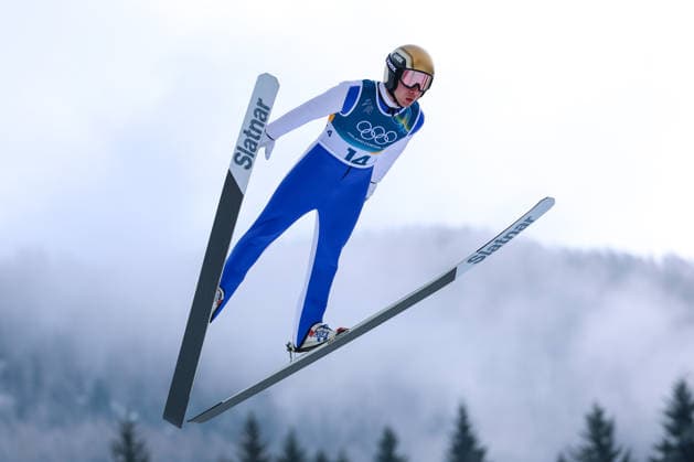 Olympische Winterspiele Milano Cortina 2026 Nordische Kombination Einzel Gundersen Normalschanze 10km am 11.02.2026 an der Predazzo Ski jumping, Skispringen, Ski, nordisch Stadium in Predazzo Vid Vrhovnik ( Slowenien ) *** Olympic Winter Games Milano Cortina 2026 Nordic Combined Individual Gundersen Normal Hill 10km on 11 02 2026 at the Predazzo Ski Jumping Stadium in Predazzo Vid Vrhovnik Slovenia xMSx
