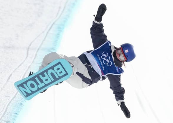 Mitsuki Ono of Japan competes in the Women s Snowboard Halfpipe qualifications at the Milano Cortina 2026 Winter Olympic Games, Olympische Spiele, Olympia, OS in Livigno, Italy, on Wednesday, February 11, 2026.  OLY20260211816 BOBxSTRONG