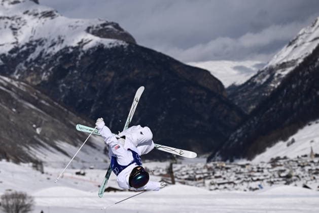 2026 WINTER Olympic Games, Olympische Spiele, Olympia, OS Olivia Giaccio of the USA in action during the warm up runs ahead of the Freestyle Skiing Women™s Moguls final at the Livigno aerials and moguls park on day 5 of the 2026 Milano Cortina Winter Olympic Games in Sondrio, Italy, Wednesday, February 11, 2026. ( NO ARCHIVING, EDITORIAL USE ONLY MILANO LOMBARDY ITALY  Copyright: xDANxHIMBRECHTSx 20260212175630862643