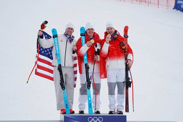 (260211) -- BORMIO, Feb. 11, 2026 -- Gold medalist Franjo von Allmen (C) of Switzerland, silver medalist Ryan Cochran-Siegle (L) of the United States and bronze medalist Marco Odermatt of Switzerland pose during the awarding ceremony for the alpine skiing men s Super-G at the Milan-Cortina 2026 Olympic Winter games, Winterspiele,Spiele, Summer games in Bormio, Italy, Feb. 11, 2026. ) (MICO2026)ITALY-BORMIO-OLYMPIC WINTER GAMES-ALPINE SKIING-MEN S SUPER-G YanxLinyun 