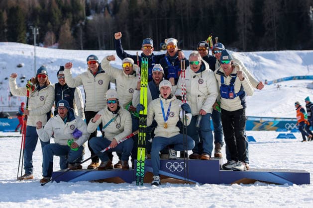 Olympische Winterspiele Milano Cortina 2026 Nordische Kombination Einzel Gundersen Normalschanze 10km am 11.02.2026 im Tesero Cross-Country Skiing Stadium in Cortina d™Ampezzo Jens Luraas Oftebro ( Norwegen ) gewinnt die Gold Medaille *** Olympic Winter Games Milano Cortina 2026 Nordic Combined Individual Gundersen Normal Hill 10km on 11 02 2026 at the Tesero Cross Country Skiing Stadium in Cortina d™Ampezzo Jens Luraas Oftebro Norway wins the gold medal xMSx