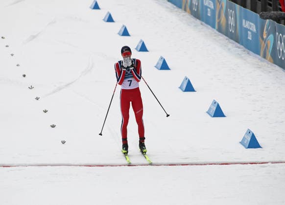 Olympische Winterspiele, Olympia, Nordische Kombination, Individual Gundersen Normal Hill 10km, Langlauf, Val di Fiemme, Tesero OFTEBRO Jens Luraas (NOR) beim Zieleinlauf, Olympiasieg, Geiwnner, Sieger *** Olympic Winter Games, Olympics, Nordic combined, Individual Gundersen Normal Hill 10km, cross-country skiing, Val di Fiemme, Tesero OFTEBRO Jens Luraas NOR at the finish, Olympic victory, winner