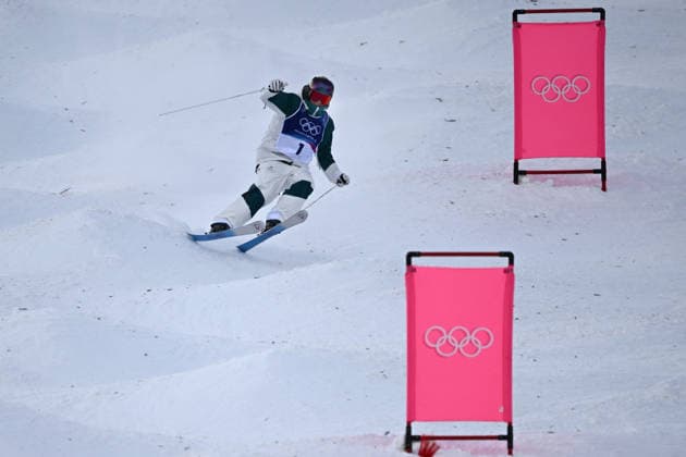 2026 WINTER Olympic Games, Olympische Spiele, Olympia, OS Jakara Anthony of Australia losses control during her 2nd run in the Freestyle Skiing Women™s Moguls final at the Livigno aerials and moguls park on day 5 of the 2026 Milano Cortina Winter Olympic Games in Sondrio, Italy, Wednesday, February 11, 2026. ( NO ARCHIVING, EDITORIAL USE ONLY MILANO LOMBARDY ITALY  Copyright: xDANxHIMBRECHTSx 20260212134257654137