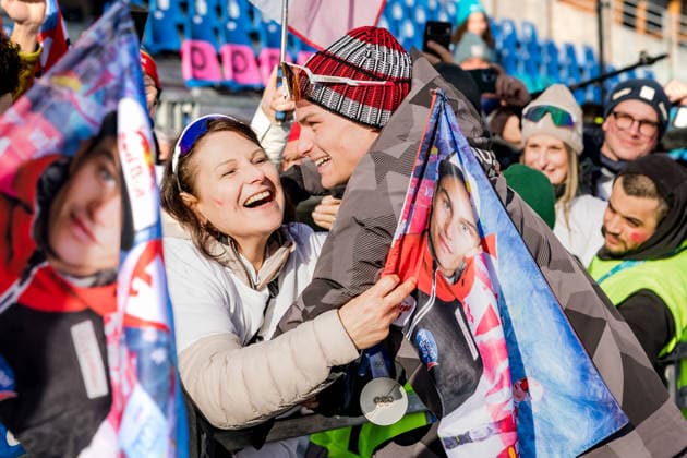 OLYMPICS - Winter Olympic Games, Olympische Spiele, Olympia, OS Milano Cortina 2026 TESERO,ITALY,11.FEB.26 - OLYMPICS, NORDIC SKIING, NORDIC COMBINED - Winter Olympic Games Milano Cortina 2026, normal hill, 10km Gundersen, men, medal ceremony. Image shows Johannes Lamparter (AUT) with fans.  GEPAxpictures xMatthiasxTrinkl