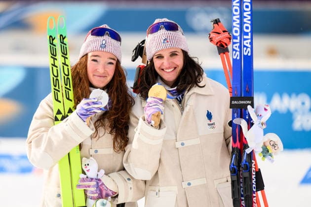 260211 Silver medalist Lou Jeanmonnot of France and gold medalist Julia Simon of France celebrate on the podium after the women s biathlon 15 km individual during day 5 of the 2026 Winter Olympics on February 11, 2026 in Anterselva. Photo: Mathias Bergeld BILDBYRAN kod MB JM0789 skidskytte biathlon skiskyting Olympic Games, Olympische Spiele, Olympia, OS olympics winter olympics os ol olympiska spel vinter-os olympiske leker milano cortina 2026 milan cortina 2026 milano cortina 2026 olympic games milano cortina 2026 winter olympic games milano cortina-os milano cortina-ol vinter-ol 5 bbeng individual 15 km dam women kvinner Gold guld Bronze brons medal medalj *** 260211 Silver medalist Lou Jeanmonnot of France and gold medalist Julia Simon of France celebrate on the podium after the women s biathlon 15 km individual during day 5 of the 2026 Winter Olympics on February 11, 2026 in Anterselva Photo Mathias Bergeld BILDBYRAN code MB JM0789 biathlon biathlon olympic games olympics olympics winter olympics os ol olympiska spel vinter os olympiske leker milano cortina 2026 milan cortina 2026 milano cortina 2026 olympic games milano cortina 2026 winter olympic games milano cortina os milano cortina ol vinter ol 5 bbeng individual 15 km dam women kvinner Gold guld Bronze bronz medal medal  Copyright: MATHIASxBERGELD BB260211MB104