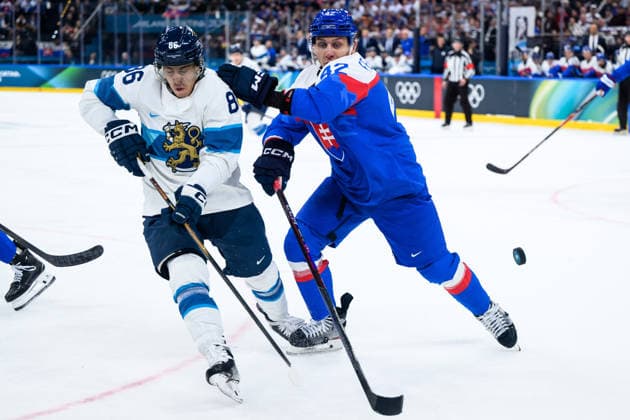260211 Teuvo Teräväinen of Finland and Martin Fehervary of Slovakia in the men s Ice hockey, Eishockey game between Slovakia and Finland during day 5 of the 2026 Winter Olympics on February 11, 2026 in Milan. Photo: Carl Sandin BILDBYRAN kod CS CS0869 ishockey ice hockey Olympic Games, Olympische Spiele, Olympia, OS olympics winter olympics os ol olympiska spel vinter-os olympiske leker milano cortina 2026 milan cortina 2026 milano cortina 2026 olympic games milano cortina 2026 winter olympic games milano cortina-os milano cortina-ol vinter-ol 5 bbeng slovakia slovakien finland *** 260211 Teuvo Teräväinen of Finland and Martin Fehervary of Slovakia in the men s ice hockey game between Slovakia and Finland during day 5 of the 2026 Winter Olympics on February 11, 2026 in Milan Photo Carl Sandin BILDBYRAN kod CS CS0869 ishockey ice hockey olympic games olympics winter olympics os ol olympiska spel vinter os olympiske leker milano cortina 2026 milan cortina 2026 milano cortina 2026 olympic games milano cortina 2026 winter olympic games milano cortina os milano cortina ol vinter ol 5 bbeng slovakia slovakien finland  Copyright: CARLxSANDIN BB260211CS051