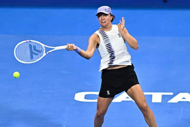 WTA, Tennis Damen QATAR TOTALENERGIES OPEN 2026-ROUND OF 16 Iga Swiatek of Poland competes in her round of 16 match against Daria Kasatkina of Australia during the WTA Qatar TotalEnergies Open 2026 tennis tournament at the Khalifa International Tennis Complex in Doha, Qatar, on February 11, 2026. ¨ ¨¨ DOHA Qatar Copyright: xNOUSHADx