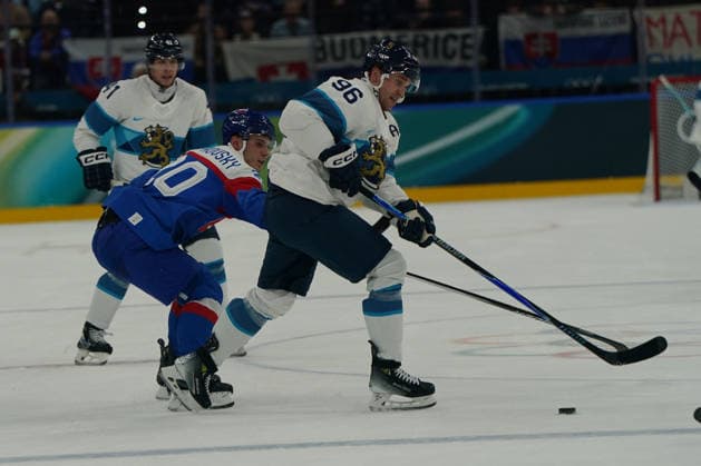 Milano Cortina, 2026 , Winter Olympic Games, Olympische Spiele, Olympia, OS Olympische Winter-Olympische spiele 2026 , Eishockey Menm Men s Preliminary Round 1, Finnland-Slowakei, Finland-Slowakei Ice hockey, Eishockey Arena Milano Santagiulia juraj slafkovsky, svk mikko rantanen, Finland, Finnland, FIN Photocopyright Gladys Chai von der Laage *** Milano Cortina, 2026 , Winter Olympic Games, Winter Olympic Games 2026 , Ice Hockey Men Men s Preliminary Round 1, Finland Slovakia, Finland Slovakia Ice Hockey Arena Milano Santagiulia juraj slafkovsky, svk mikko rantanen, Finland, Finland, FIN Photocopyright Gladys Chai von der Laage