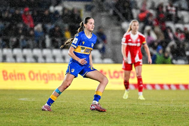 Fußball I Frauen I Saison 2025-2026 I Bundesliga I 16. Spieltag I FC Carl Zeiss Jena - FC Bayern München I 11.02.2026 Helen Börner (29, FC Carl Zeiss Jena) ohne Ball Freisteller, Nahaufnahme, Porträt, Portrait, Einzelfoto, Einzelbild, Körper Jena Ernst-Abbe-Sportfeld, ad hoc Arena Thüringen Deutschland Copyright: xLobeca InesxHähnelx