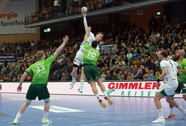 11.02.2026, xovx, Handball Daikin Handball Bundesliga, HSG Wetzlar - Füchse Berlin v.l. Georg Löwen (HSG Wetzlar), Lasse Bredekjaer Andersson (Füchse Berlin), Josip Simic (HSG Wetzlar), Max Darj (Füchse Berlin), Cyrill Akakpo (HSG Wetzlar) Wetzlar Buderus-Arena Hessen Deutschland (DE)
