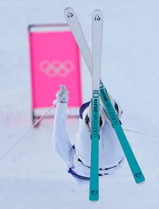 Jaelin Kauf of the United States competes in her final run at the Women s Freestyle Skiing Moguls Finals at the Milano Cortina 2026 Winter Olympic Games, Olympische Spiele, Olympia, OS in Livigno, Italy, on Wednesday, February 11, 2026. Lemley of the United States won the gold medal, Jaelin Kauf of the United States won the silver medal and Perrine Laffont of France won the bronze medal.  OLY20260211876 BOBxSTRONG