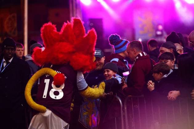 Fans of Aston Villa Aston Villa v Brighton and Hove Albion, Premier League, Football, Villa Park, Birmingham, UK - 11 Feb 2026Birmingham Villa Park United Kingdom EDITORIAL USE ONLY No use with unauthorised audio, video, data, fixture lists, club league logos or live services. Online in-match use limited to 120 images, no video emulation. No use in betting, games or single club league player publications. Copyright: xMichaelxZemanek Shutterstockx 16540332c
