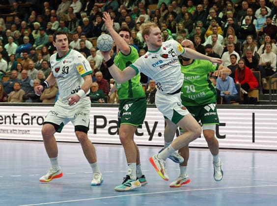 11.02.2026, xovx, Handball Daikin Handball Bundesliga, HSG Wetzlar - Füchse Berlin v.l. Mihajlo Marsenic (Füchse Berlin), Josip Simic (HSG Wetzlar), Matthes Langhoff (Füchse Berlin), Cyrill Akakpo (HSG Wetzlar) Wetzlar Buderus-Arena Hessen Deutschland (DE)