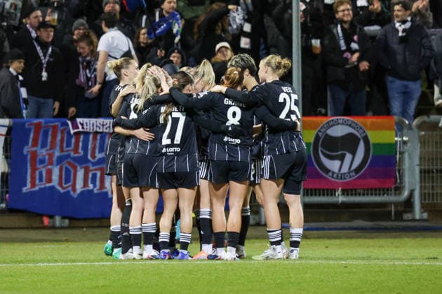 11.02.2026, xgrfx, Fussball UEFA Women s Europa Cup 1 4 Finale, Eintracht Frankfurt - FC Nordsjaelland v.l. Tor, Rebecka Blomqvist (Eintracht Frankfurt) (DFL DFB REGULATIONS PROHIBIT ANY USE OF PHOTOGRAPHS as IMAGE SEQUENCES and or QUASI-VIDEO) Stadion am Brentanobad