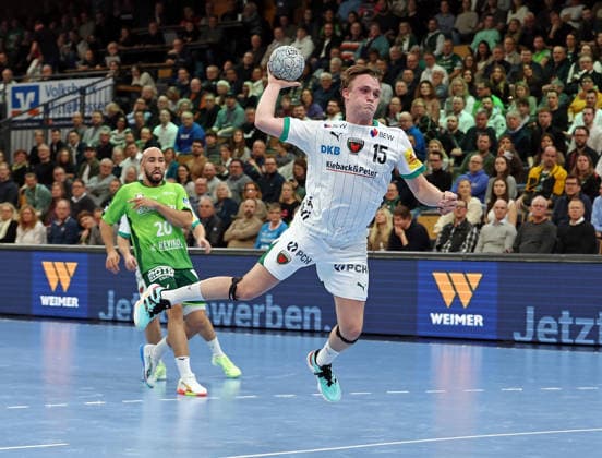11.02.2026, xovx, Handball Daikin Handball Bundesliga, HSG Wetzlar - Füchse Berlin v.l. Cyrill Akakpo (HSG Wetzlar), Tobias Schjölberg Gröndahl (Füchse Berlin) Wetzlar Buderus-Arena Hessen Deutschland (DE)
