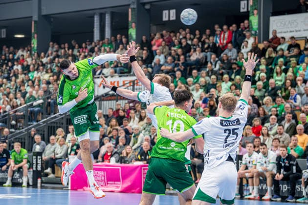 Handball Bundesliga; HSG Wetzlar - Füchse Berlin, 11.02.26 Stefan Cavor (HSG Wetzlar, 77), Josip Simic (HSG Wetzlar, 10), Matthes Langhoff (Füchse Berlin, 25) Handball Bundesliga; HSG Wetzlar - Füchse Berlin: Wetzlar, 11.02.26 *** Handball Bundesliga HSG Wetzlar Füchse Berlin, 11 02 26 Stefan Cavor HSG Wetzlar, 77 , Josip Simic HSG Wetzlar, 10 , Matthes Langhoff Füchse Berlin, 25 Handball Bundesliga HSG Wetzlar Füchse Berlin Wetzlar, 11 02 26 Copyright: xBEAUTIFULxSPORTS Roeczeyx