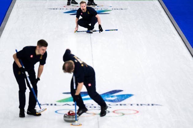 260211 Niklas Edin of Sweden competes in a men s round robin curling match between Sweden and Italy during day 5 of the 2026 Winter Olympics on February 11, 2026 in Cortina. Photo: Jon Olav Nesvold BILDBYRAN COP 217 JE0117 curling Olympic Games, Olympische Spiele, Olympia, OS olympics winter olympics os ol olympiska spel vinter-os olympiske leker milano cortina 2026 milan cortina 2026 milano cortina 2026 olympic games milano cortina 2026 winter olympic games milano cortina-os milano cortina-ol vinter-ol 5 bbeng *** 260211 Niklas Edin of Sweden competes in a men s round robin curling match between Sweden and Italy during day 5 of the 2026 Winter Olympics on February 11, 2026 in Cortina Photo Jon Olav Nesvold BILDBYRAN COP 217 JE0117 curling olympic games olympics winter olympics os ol olympiska spel vinter os olympiske leker milano cortina 2026 milan cortina 2026 milano cortina 2026 olympic games milano cortina 2026 winter olympic games milano cortina os milano cortina ol vinter ol 5 bbeng  Copyright: JONxOLAVxNESVOLD BB260211JE060