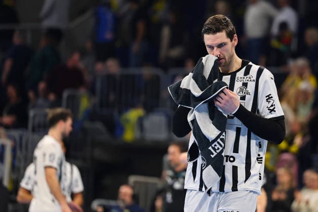 Hendrik Pekeler (THW Kiel, 61) hat sich an der Nase verletzt GER, Rhein-Neckar Loewen vs THW Kiel, Handball, Daikin Handball-Bundesliga, 20. Spieltag, Spielzeit 2025 2026, 11.02.2026 GER, Rhein-Neckar Loewen vs THW Kiel, Handball, Daikin Handball-Bundesliga, 20. Spieltag, Spielzeit 2025 2026, 11.02.2026 Mannheim Copyright: xEibner-Pressefoto RenexWeissx EP_RWS