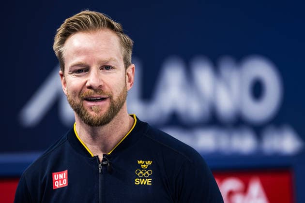 260211 Niklas Edin of Sweden competes in a men s round robin curling match between Sweden and Italy during day 5 of the 2026 Winter Olympics on February 11, 2026 in Cortina. Photo: Jon Olav Nesvold BILDBYRAN COP 217 JE0117 curling Olympic Games, Olympische Spiele, Olympia, OS olympics winter olympics os ol olympiska spel vinter-os olympiske leker milano cortina 2026 milan cortina 2026 milano cortina 2026 olympic games milano cortina 2026 winter olympic games milano cortina-os milano cortina-ol vinter-ol 5 bbeng *** 260211 Niklas Edin of Sweden competes in a men s round robin curling match between Sweden and Italy during day 5 of the 2026 Winter Olympics on February 11, 2026 in Cortina Photo Jon Olav Nesvold BILDBYRAN COP 217 JE0117 curling olympic games olympics winter olympics os ol olympiska spel vinter os olympiske leker milano cortina 2026 milan cortina 2026 milano cortina 2026 olympic games milano cortina 2026 winter olympic games milano cortina os milano cortina ol vinter ol 5 bbeng  Copyright: JONxOLAVxNESVOLD BB260211JE071