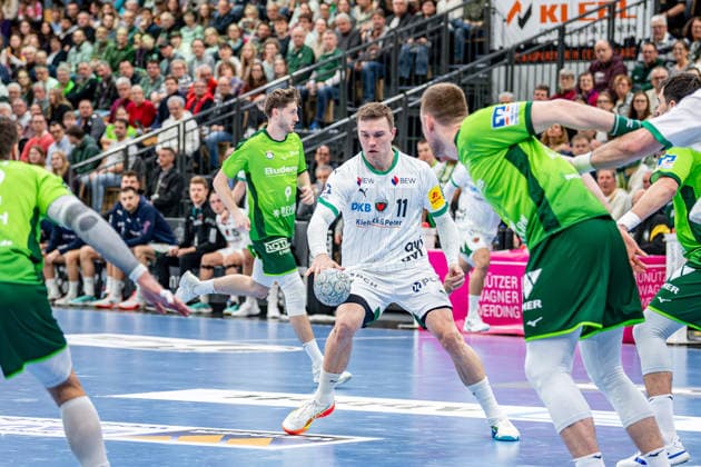 Handball Bundesliga; HSG Wetzlar - Füchse Berlin, 11.02.26 Lasse Andersson (Füchse Berlin, 11), Nikola Grahovac (HSG Wetzlar, 2) Handball Bundesliga; HSG Wetzlar - Füchse Berlin: Wetzlar, 11.02.26 Copyright: xBEAUTIFULxSPORTS Roeczeyx