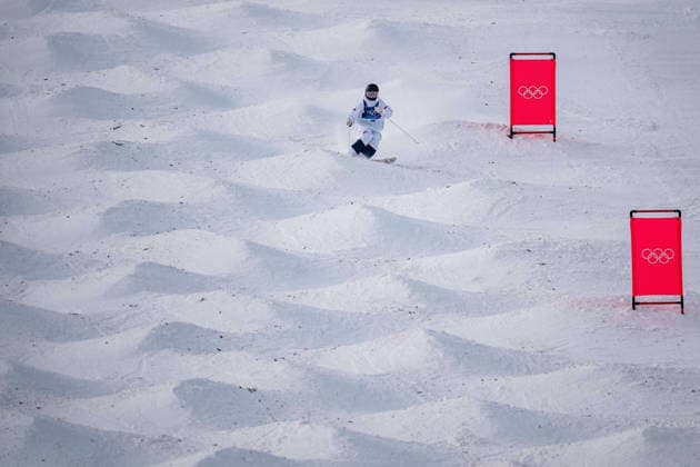 (260211) -- LIVIGNO, Feb. 11, 2026 -- Elizabeth Lemley of the United States competes during the freestyle skiing women s moguls final at the Milan-Cortina 2026 Olympic Winter games, Winterspiele,Spiele, Summer games in Livigno, Italy, Feb. 11, 2026. ) (MICO2026)ITALY-LIVIGNO-OLYMPIC WINTER GAMES-FREESTYLE SKIING WOMEN S MOGULS-FINAL HuxChao 