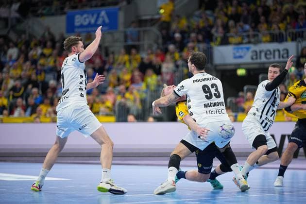 RECORD DATE NOT STATED Szene mit Magnus Landin (7; THW Kiel), Veron Nacinovic (93; THW Kiel), 17; THW Kiel und Patrick Groetzki (24; Rhein Neckar Löwen) Rhein Neckar Löwen vs THW Kiel