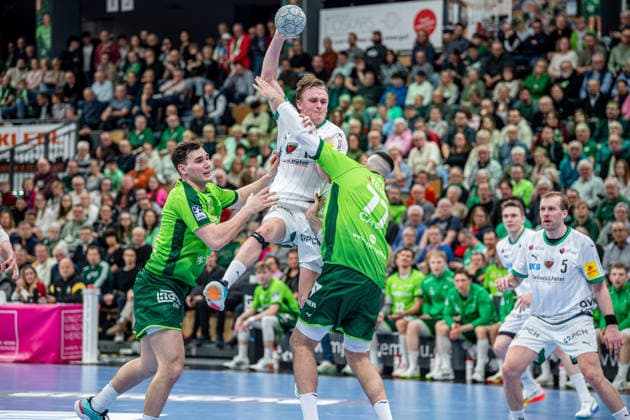 Handball Bundesliga; HSG Wetzlar - Füchse Berlin, 11.02.26 Tobias Grøndahl (Füchse Berlin, 15), Josip Simic (HSG Wetzlar, 10), Stefan Cavor (HSG Wetzlar, 77), Max Darj (Füchse Berlin, 5) Handball Bundesliga; HSG Wetzlar - Füchse Berlin: Wetzlar, 11.02.26 Copyright: xBEAUTIFULxSPORTS Roeczeyx