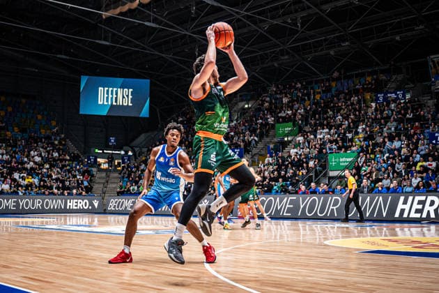 11.02.2026, xhfmx, Basketball easyCredit BBL Bundesliga, Frankfurt Skyliners - VET-CONCEPT Gladiators Trier v.l. =F04=, Clay Guillozet (VET-Concept Gladiators Trier) (DFL DFB REGULATIONS PROHIBIT ANY USE OF PHOTOGRAPHS as IMAGE SEQUENCES and or QUASI-VIDEO) Frankfurt am Main