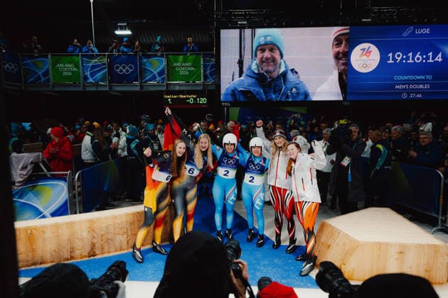 OLYMPICS - Winter Olympic Games, Olympische Spiele, Olympia, OS Milano Cortina 2026 CORTINA D AMPEZZO,ITALY,11.FEB.26 - OLYMPICS, LUGE - Winter Olympic Games Milano Cortina 2026, women, doubles. Image shows the rejoicing of Magdalena Matschina (GER), Dajana Eitberger (GER), Anfdrea Voetter (ITA), Marion Oberhofer (ITA), Selina Egle (AUT) and Lara Michaela Kipp (AUT).  GEPAxpictures xAlexanderxSolc
