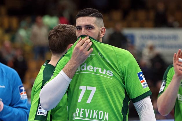 11.02.2026, xovx, Handball Daikin Handball Bundesliga, HSG Wetzlar - Füchse Berlin Stefan Cavor (HSG Wetzlar) enttäuscht, enttäuscht schauend nach der 27:41 Niederlage gegen die Füchse Berlin Wetzlar Buderus-Arena Hessen Deutschland (DE)