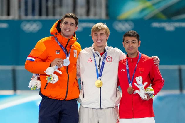 2026-02-11 - Milano Cortina 2026 Winter Olympics 1000m Men MILAN, ITALY - FEBRUARY 11: Jenning De Boo of the Netherlands, Jordan Stolz of United States of America, Zhongyan Ning of China during the 1000m Men on day 3 of the Milano Cortina 2026 Winter Olympics at the Milano Speed skating, Eisschnelllauf Arena on February 11, 2026 in Milan, Italy Milan Milano Speed Skating Arena Italy Content not available for redistribution in The Netherlands directly or indirectly through any third parties. Copyright: xAndrexWeeningx