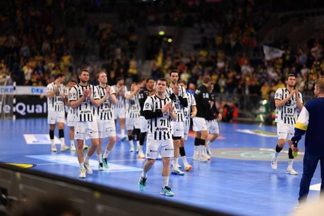 RECORD DATE NOT STATED Szene mit Magnus Landin (7; THW Kiel), Hendrik Pekeler (61; THW Kiel), Eric Johansson (21; THW Kiel) und Nikola Bilyk (53; THW Kiel) Rhein Neckar Löwen vs THW Kiel