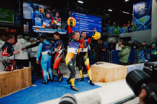 OLYMPICS - Winter Olympic Games, Olympische Spiele, Olympia, OS Milano Cortina 2026 CORTINA D AMPEZZO,ITALY,11.FEB.26 - OLYMPICS, LUGE - Winter Olympic Games Milano Cortina 2026, men, doubles. Image shows the rejoicing of Tobias Wendl (GER) and Tobias Arlt (GER).  GEPAxpictures xAlexanderxSolc