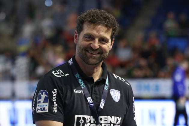 11.02.2026, xtgx, Handball, Daikin HBL, SC Magdeburg - TBV Lemgo v.l. Florian Kehrmann (Lemgo, Trainer) Portrait, Portraet, Einzelbild Magdeburg
