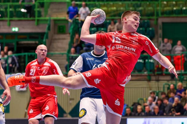 11.02.2026, Handball, 1.HBL, Bergischer HC - MT Melsungen, 20. Spieltag, Uni-Halle Wuppertal: Reynir Stefansson (Melsungen 19) wirft den Ball auf das Tor Nordrhein-Westfalen Deutschland